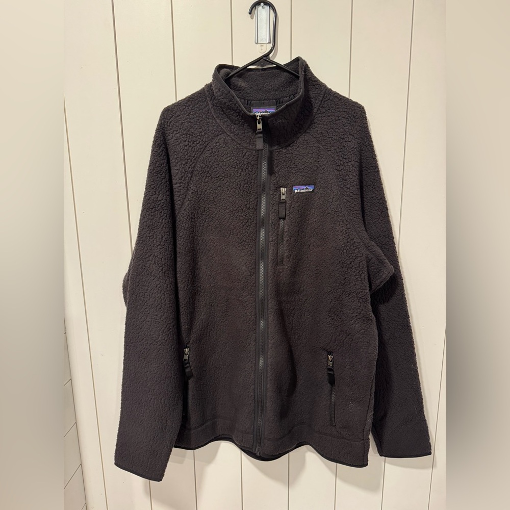 Men’s Patagonia fleece zip up